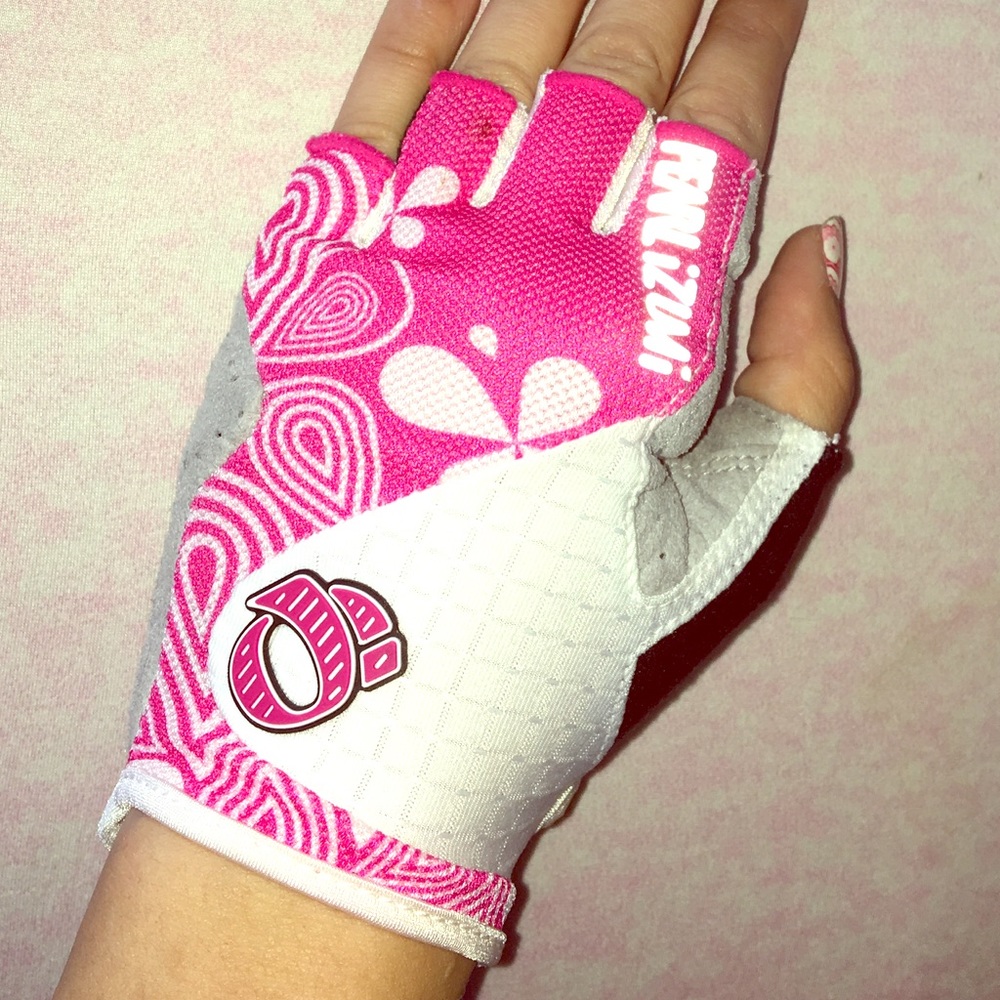Bike Gloves 🚴‍♀️