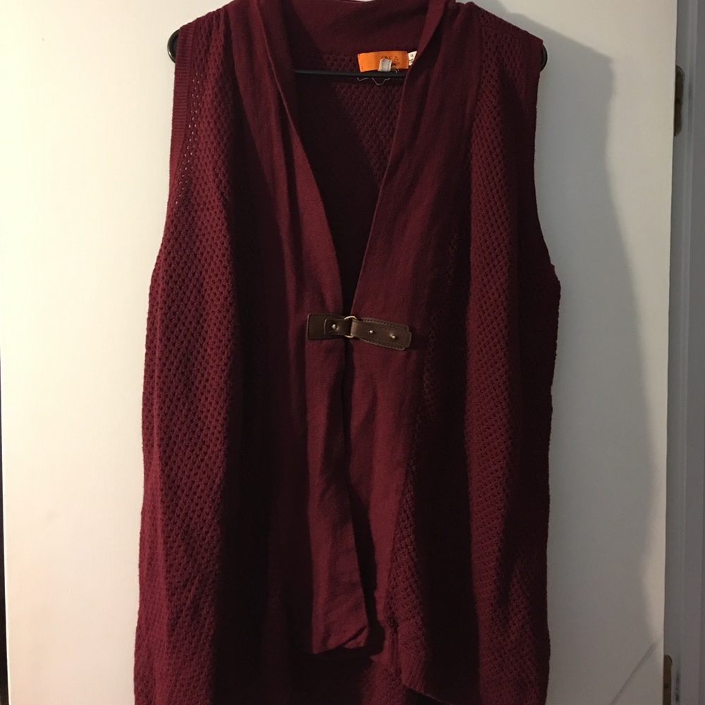 Sweater vest