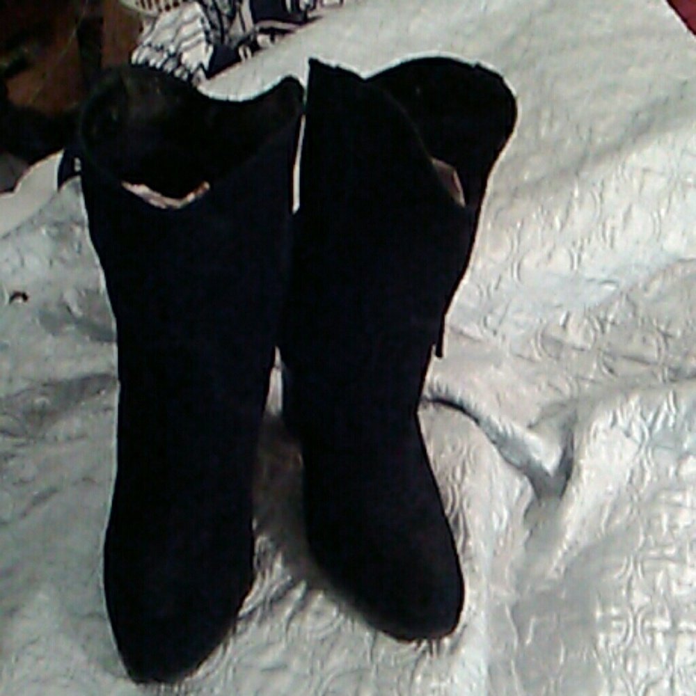 Suede Dolce Vita boots 1.25 in. high heel