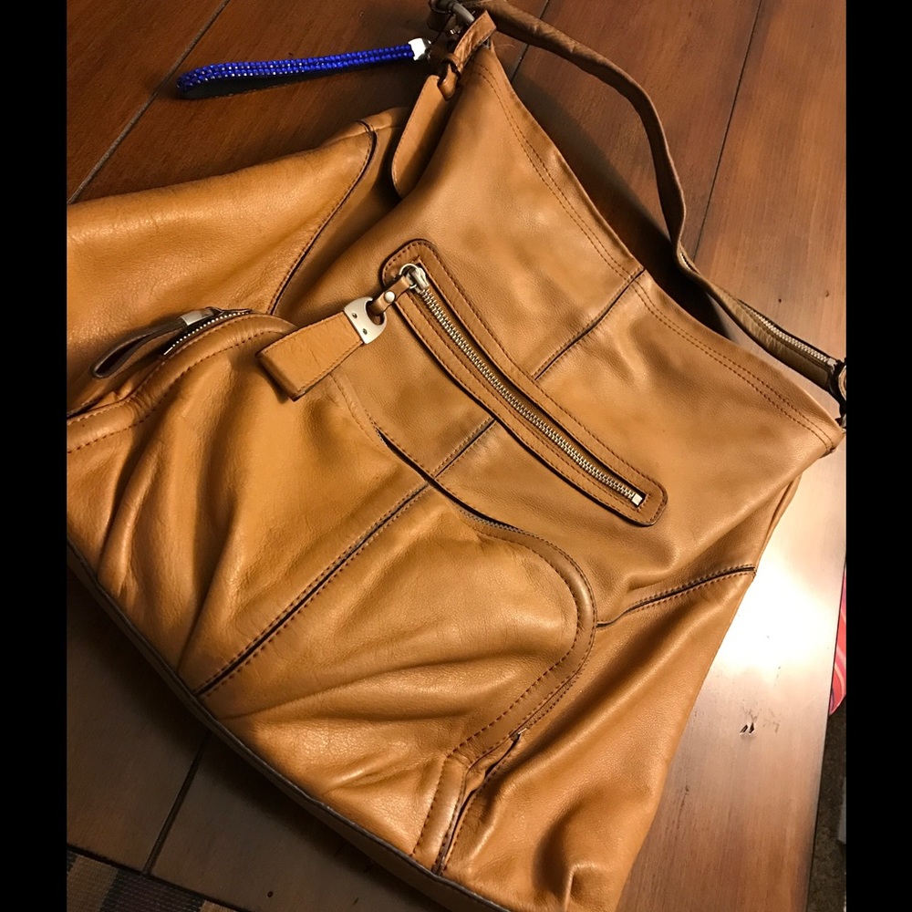 100 % SMOOTH LEATHER. Bmakowsky