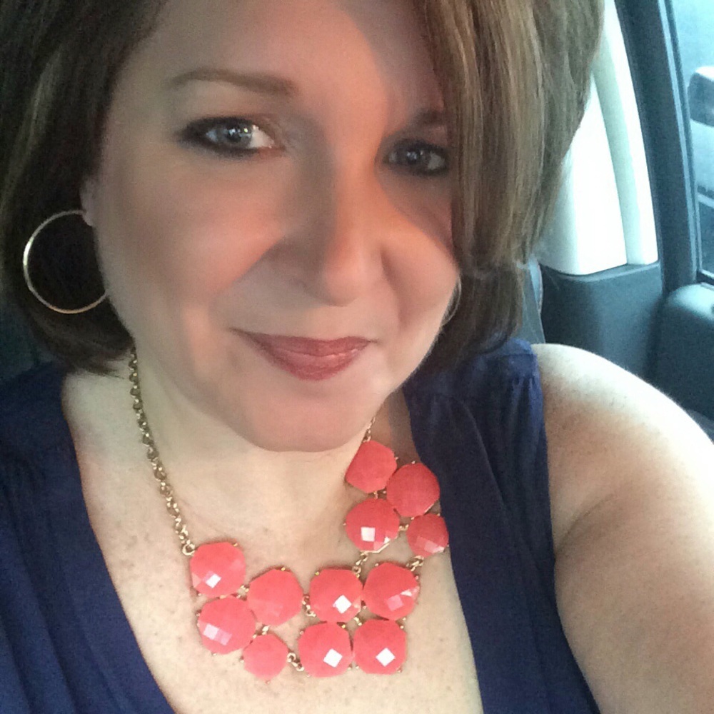 Meet your Posher, Carla