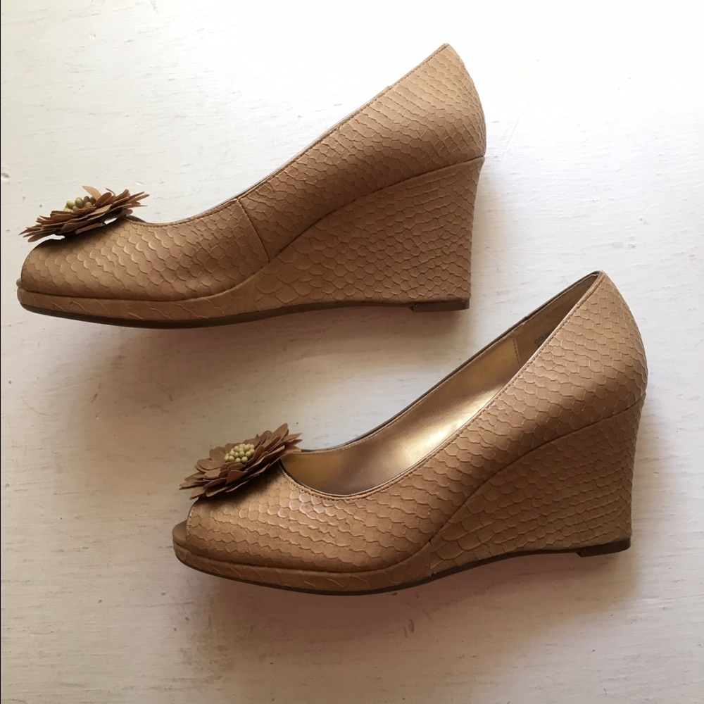 Lindsay Phillips Wedges