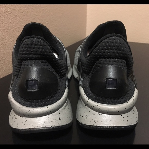 Nike SockDart SE Premium - Picture 4 of 4