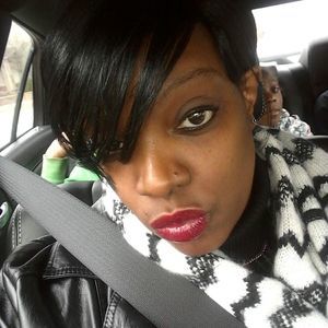 Meet your Posher, Crystal