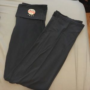 Hollister Navy boot cut yoga pants L