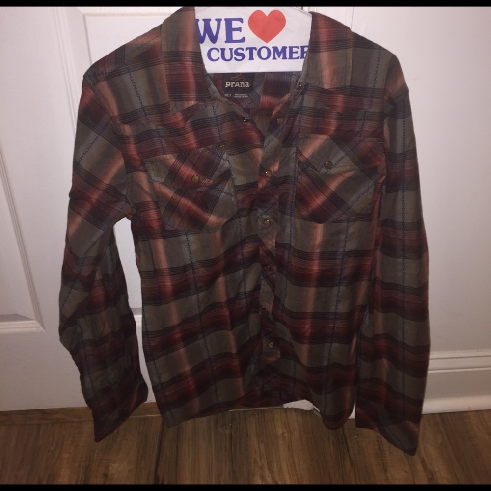 Prana wood button long sleeve shirt. Size Medium