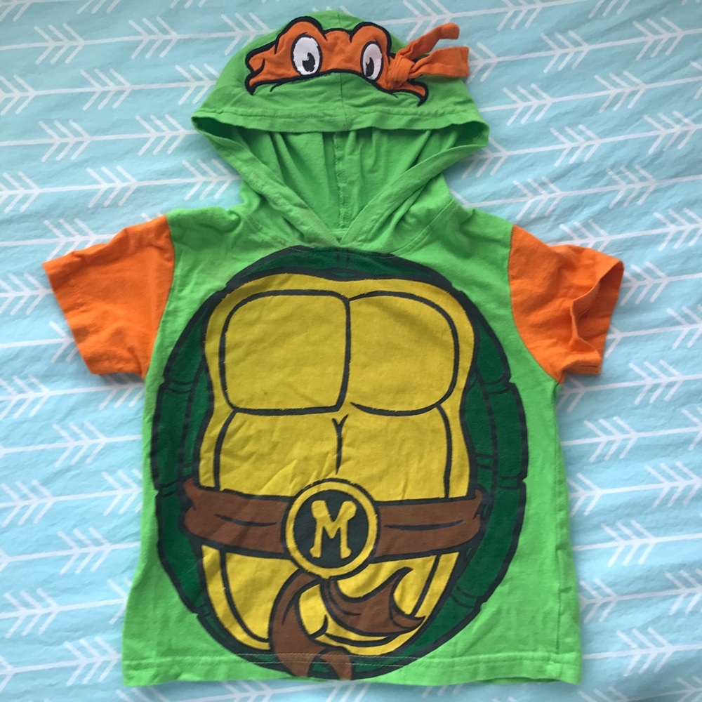 Boy's hooded ninja turtle t-shirt