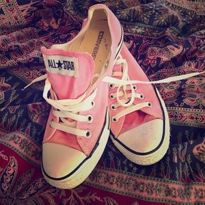 Pastel pink converse ALL STARS ⭐️