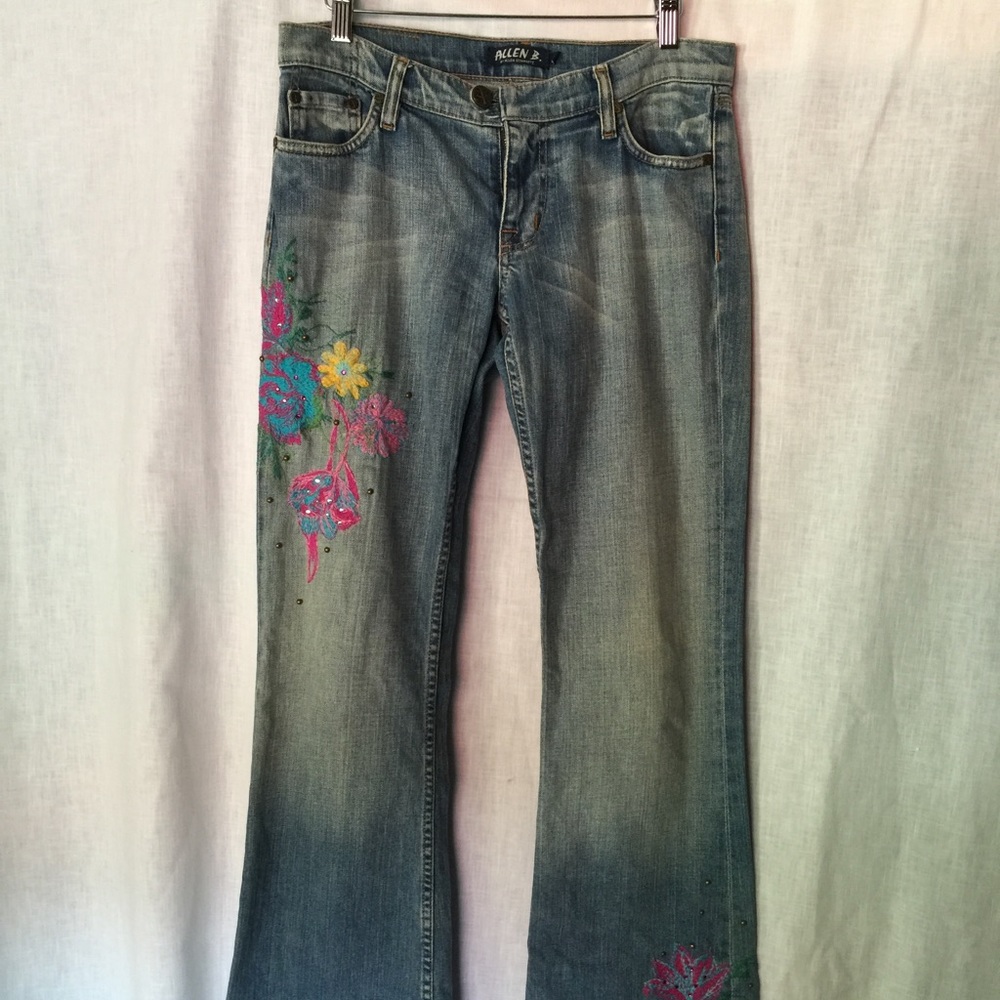 💖Allen B Schwartz Embellished Jeans