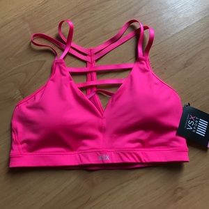 NWT VS pink sports bra