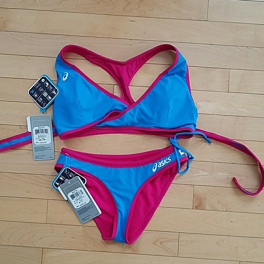 BNWT Reversible Bikini Top and Bottom