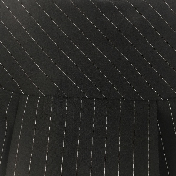 Mini skirt - Picture 2 of 2