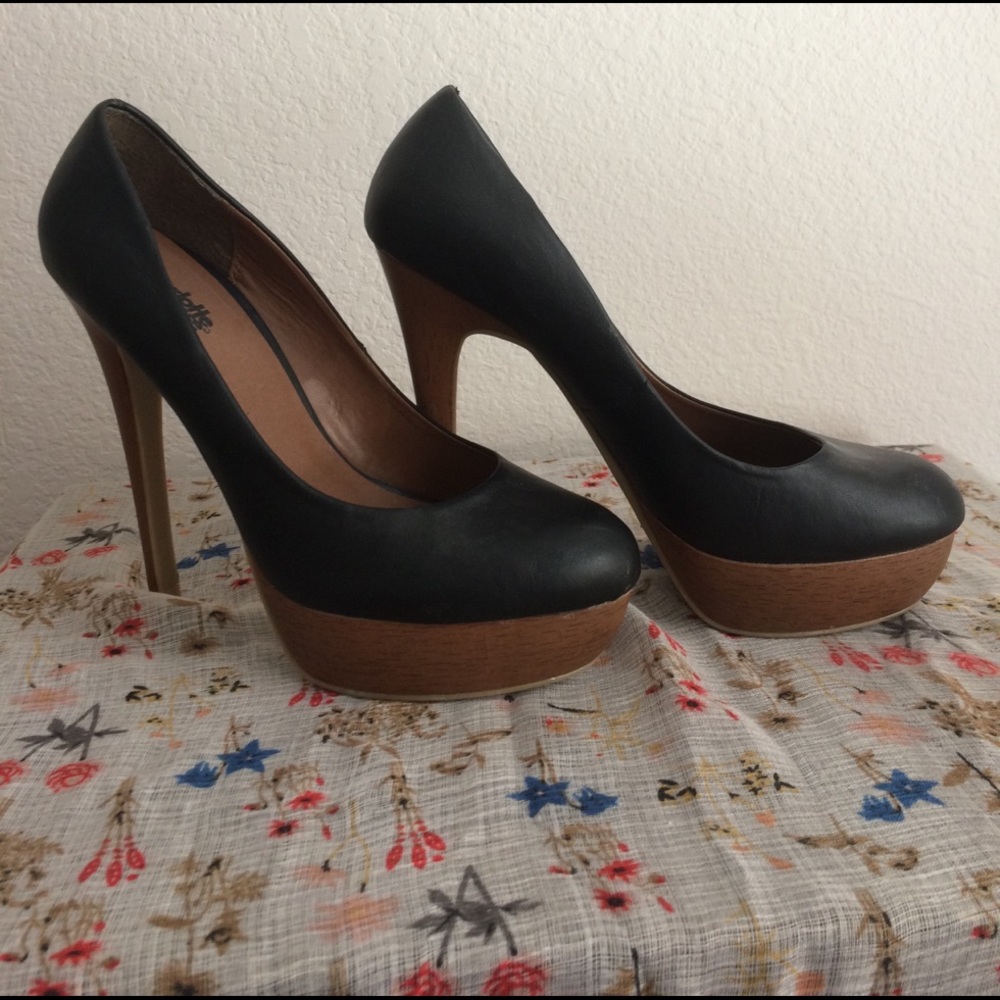 Black heels