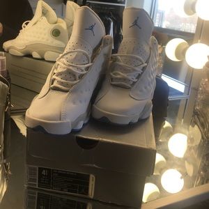 jordan neutral grey retro 13