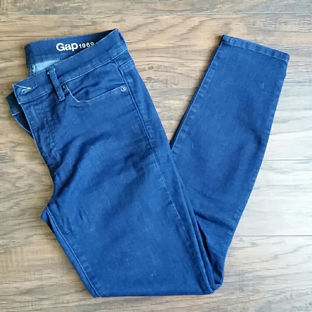 Gap True Skinny Jeans