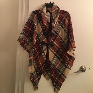 Scarf-style Poncho