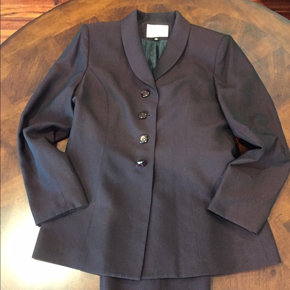Suit