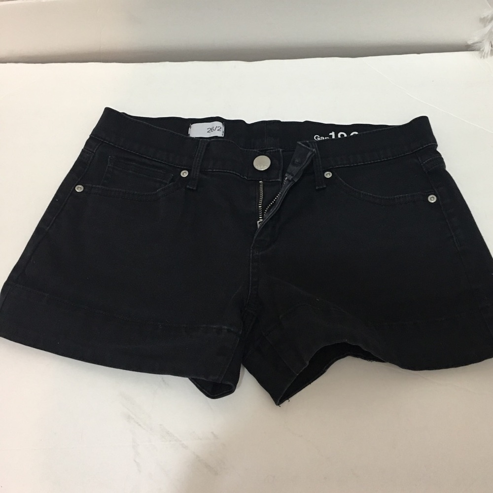 Gap shorts size 2
