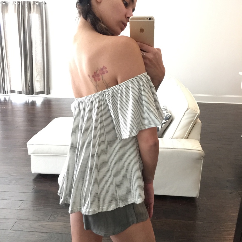 Mini Stripe Off Shoulder Top - Picture 3 of 4