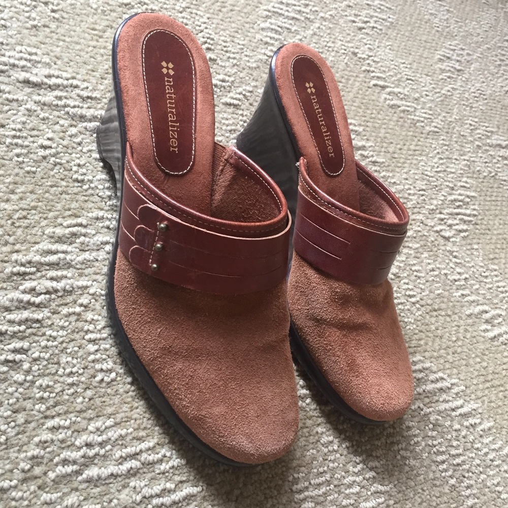 Naturalizer Magda Slip Ons sz 7