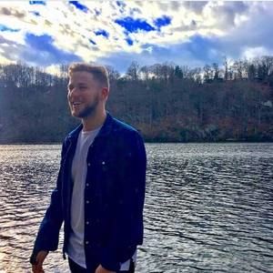 Meet your Posher, Ian