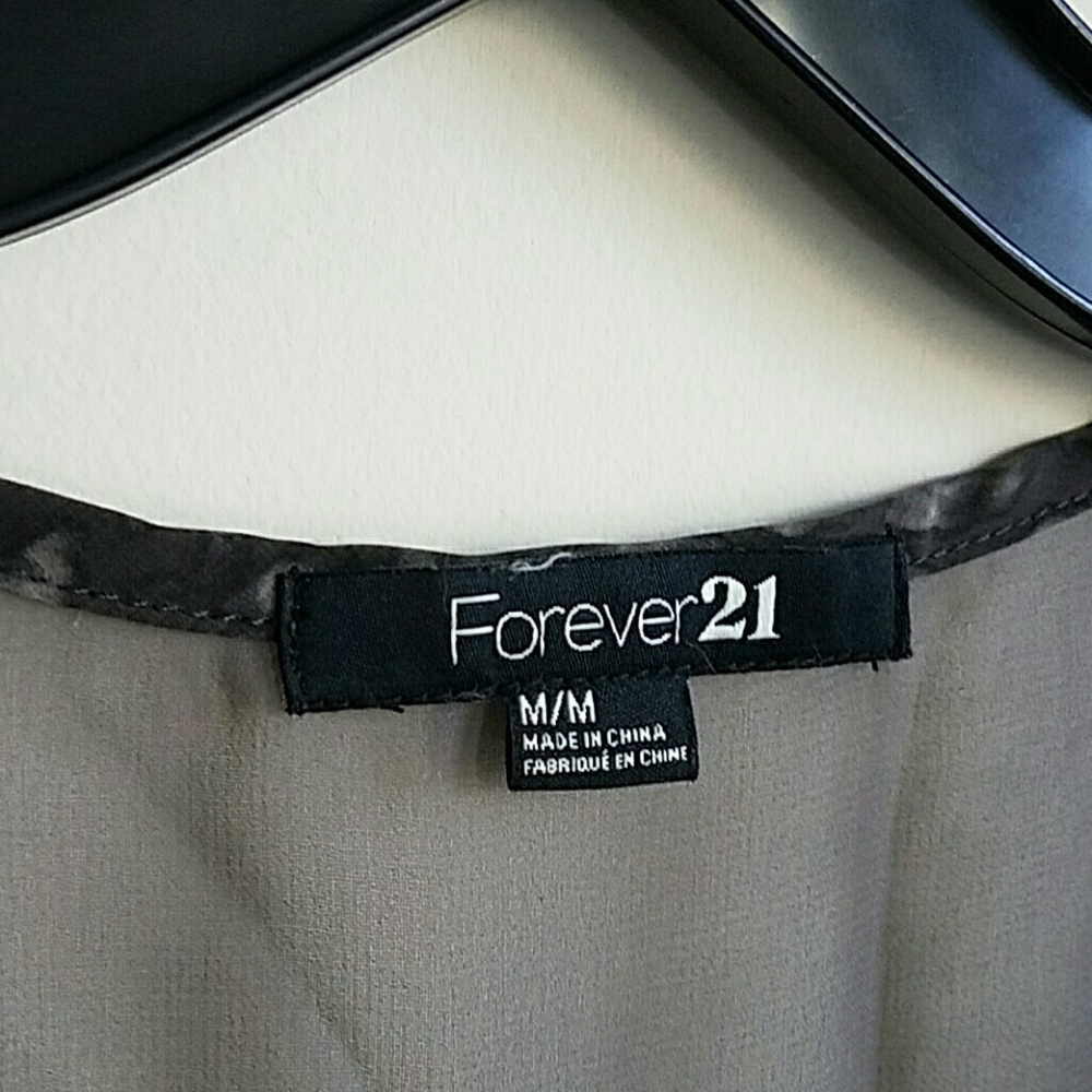 Zebra Printed Top - Picture 3 of 3