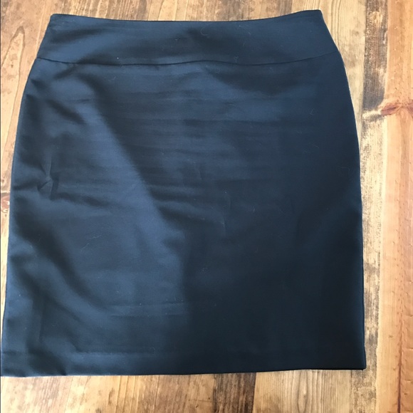 Alfani Dresses & Skirts - Alfani pencil skirt- size 16