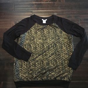 ⬛️Bar III long sleeve top with gold design M ⬛️ Bundle 4 $10 listings for $20!