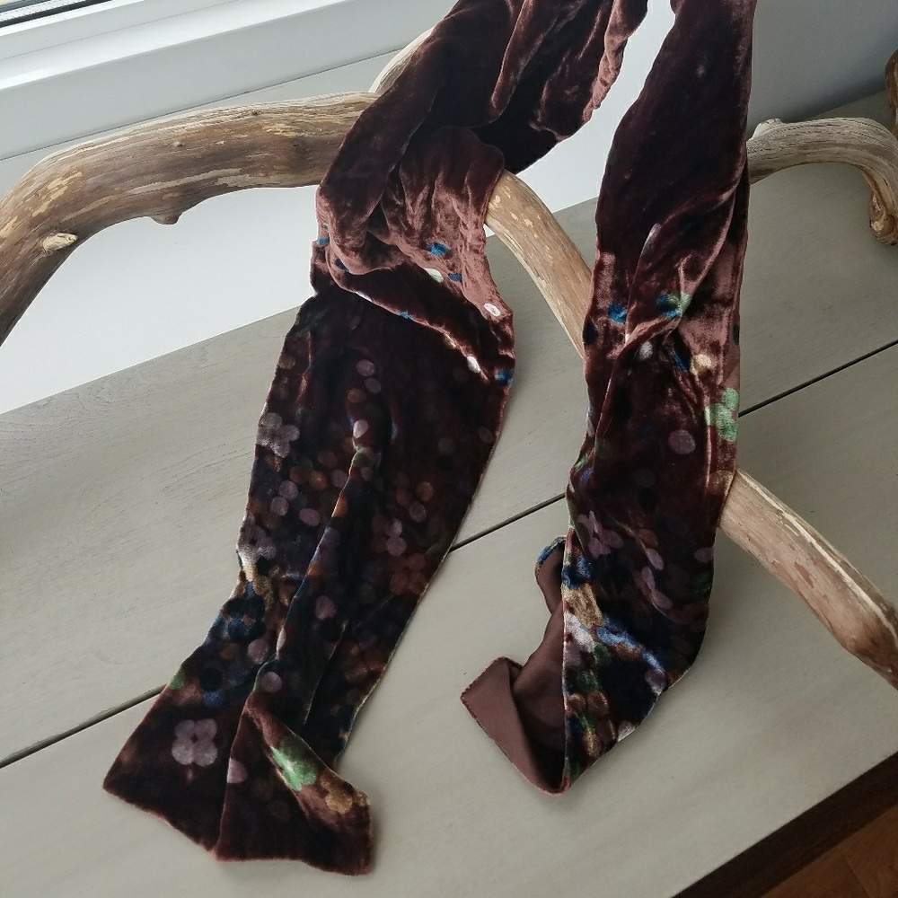 NWT Anne Klein Silk blend accessory Thin Scarf