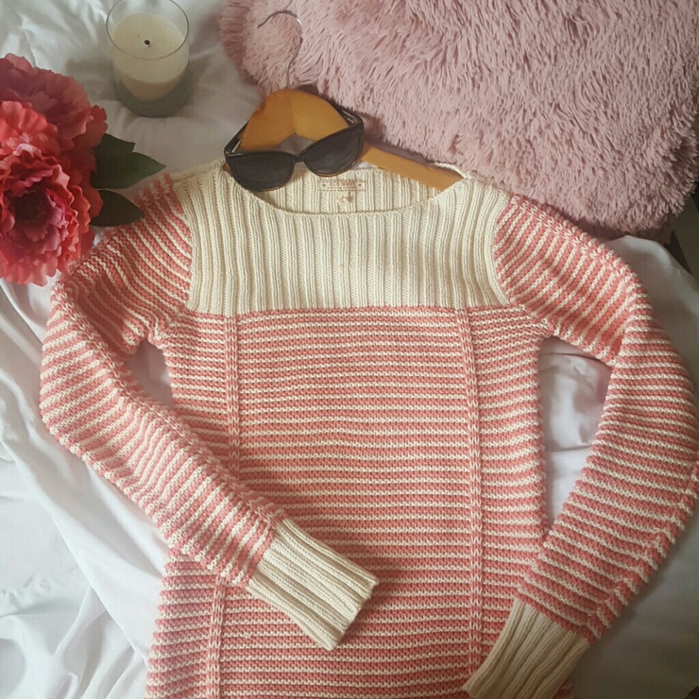 Sweater - Picture 4 of 4