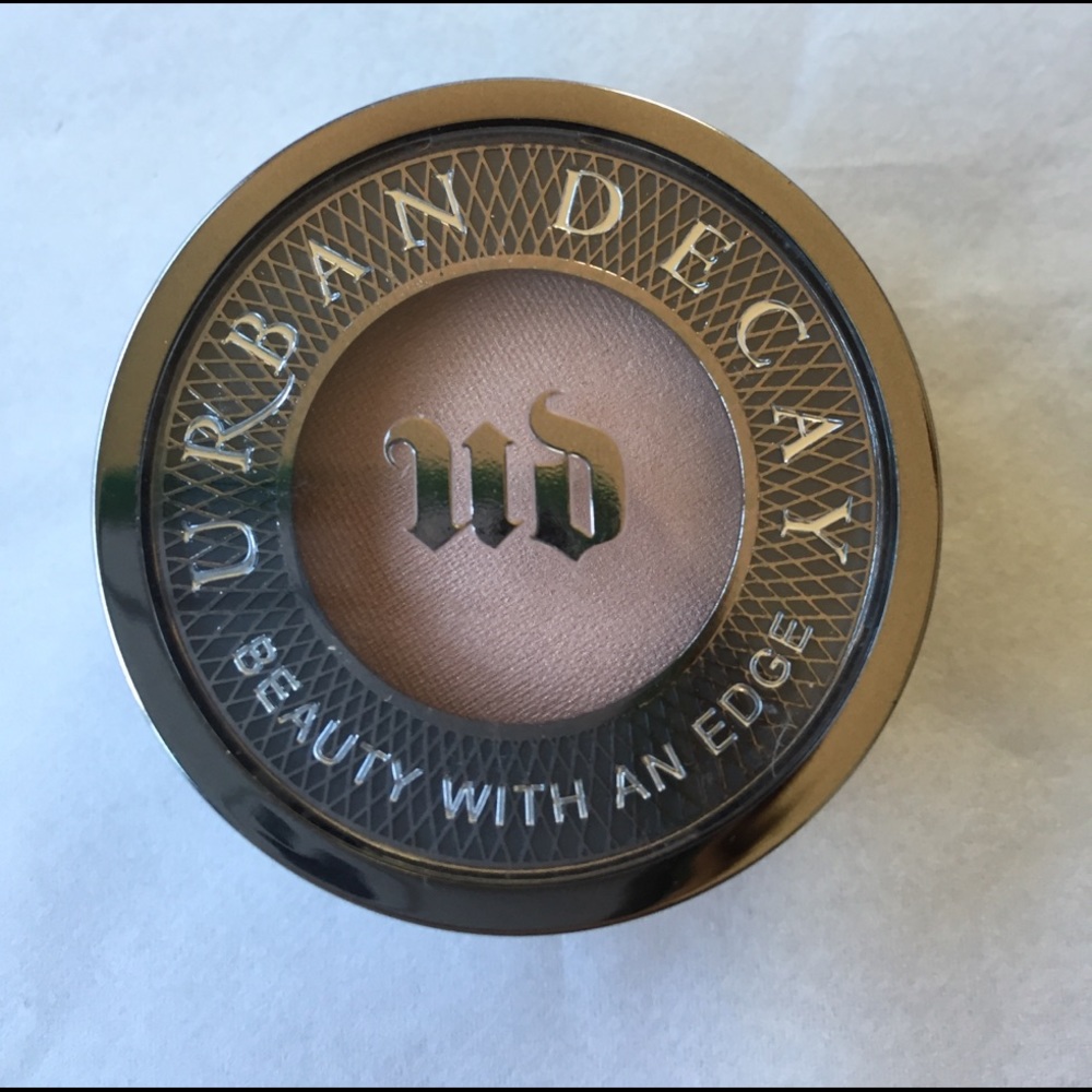 Rare UD Eyeshadow $10 FIRM No low offers please!