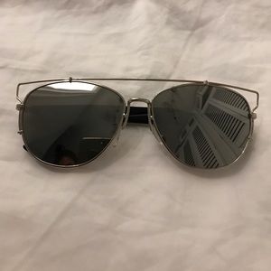 Silver Woman's sunglasses