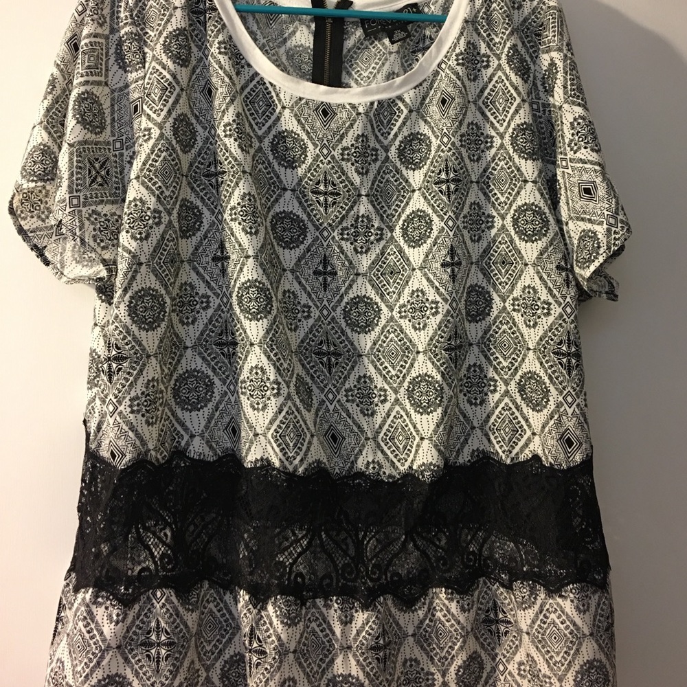 Cute lightweight top