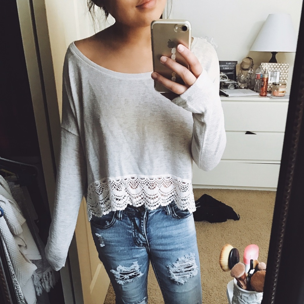 Laced Trim Cream Light Sweater - Picture 3 of 4