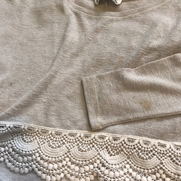 Laced Trim Cream Light Sweater - Picture 4 of 4