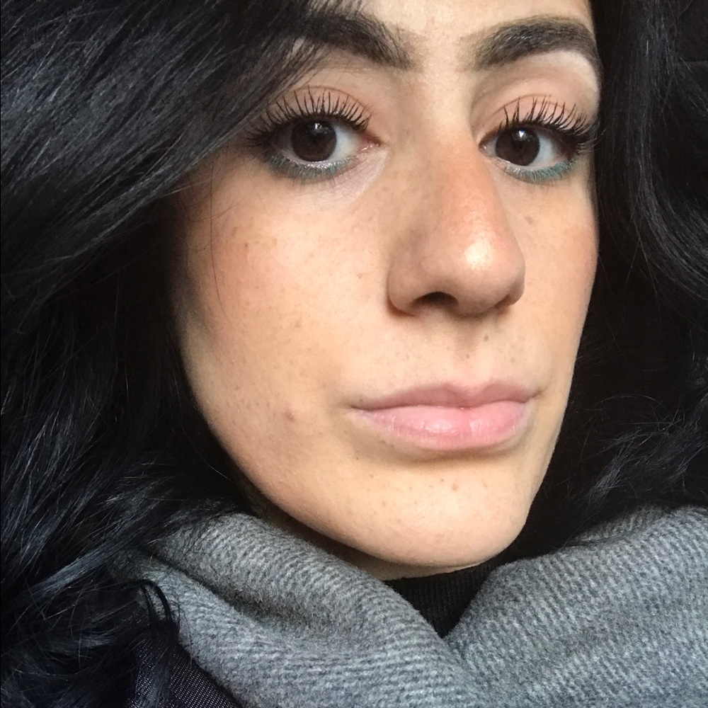 Meet your Posher, Angie