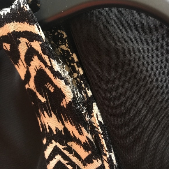 Aztec patterned dress - Picture 3 of 3