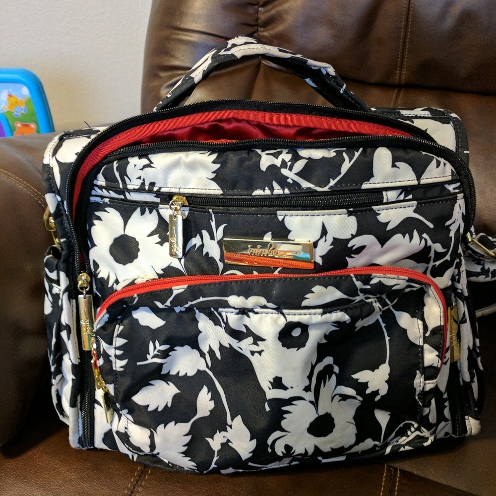 *sold*!!! Juju Be BFF diaper bag