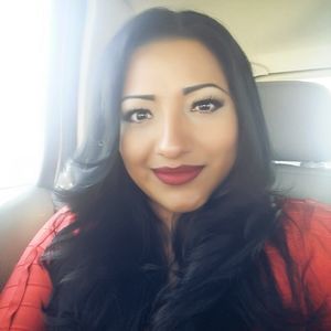 Meet your Posher, Alma