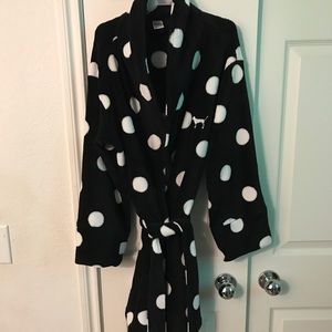 PINK VS Black white robe