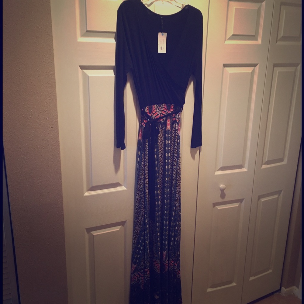 NWT long sleeve maxi dress