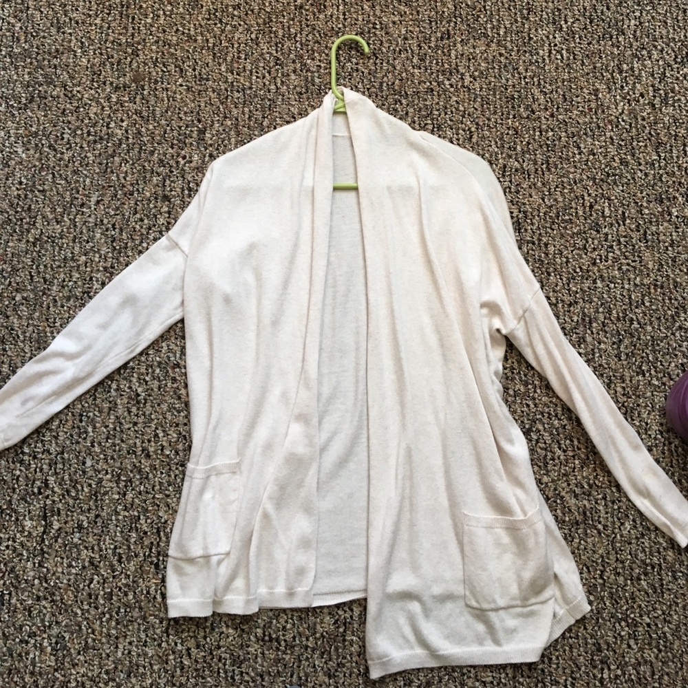 White plain sweater