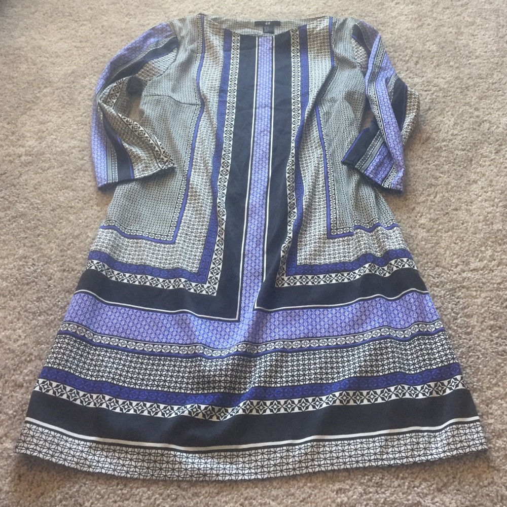 H&M size 8 100% Polyester dress.