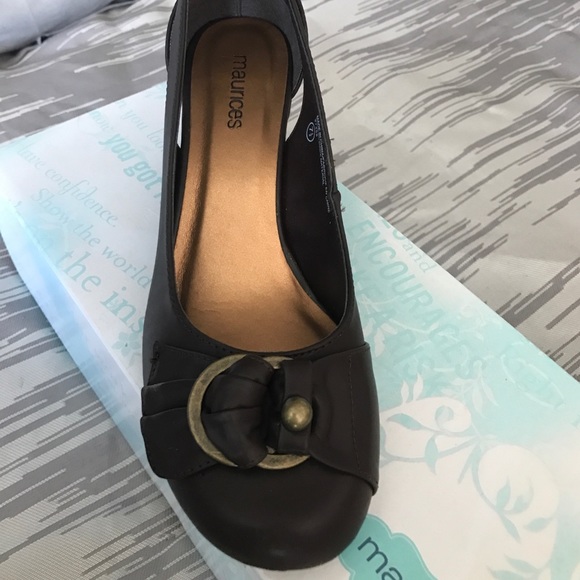 Brown kitten heel shoes - Picture 2 of 2