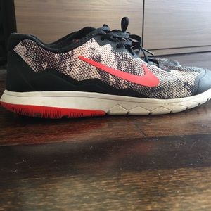 Nike Flex Experience RN 4