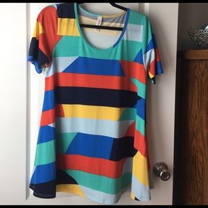NWOT LuLaRoe Perfect Tee