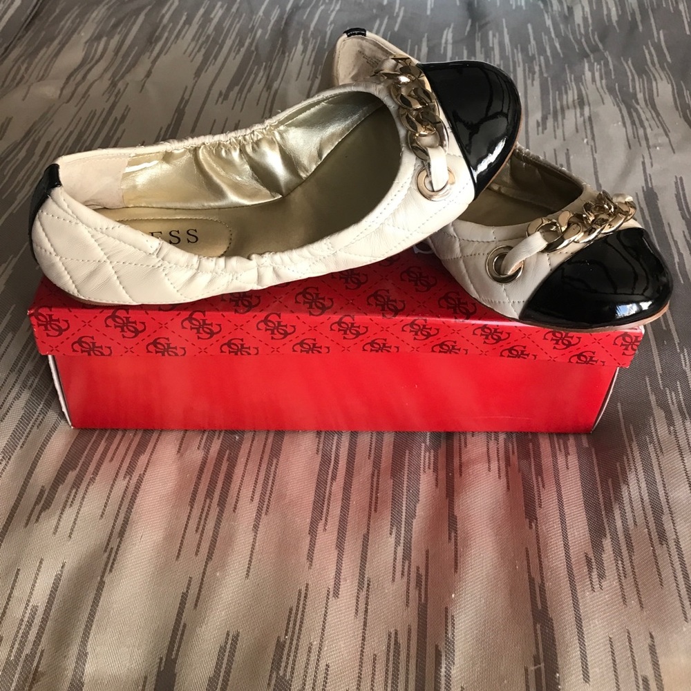 Leather guess flats