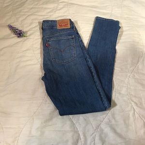 Levi's 711 Skinny Jeans