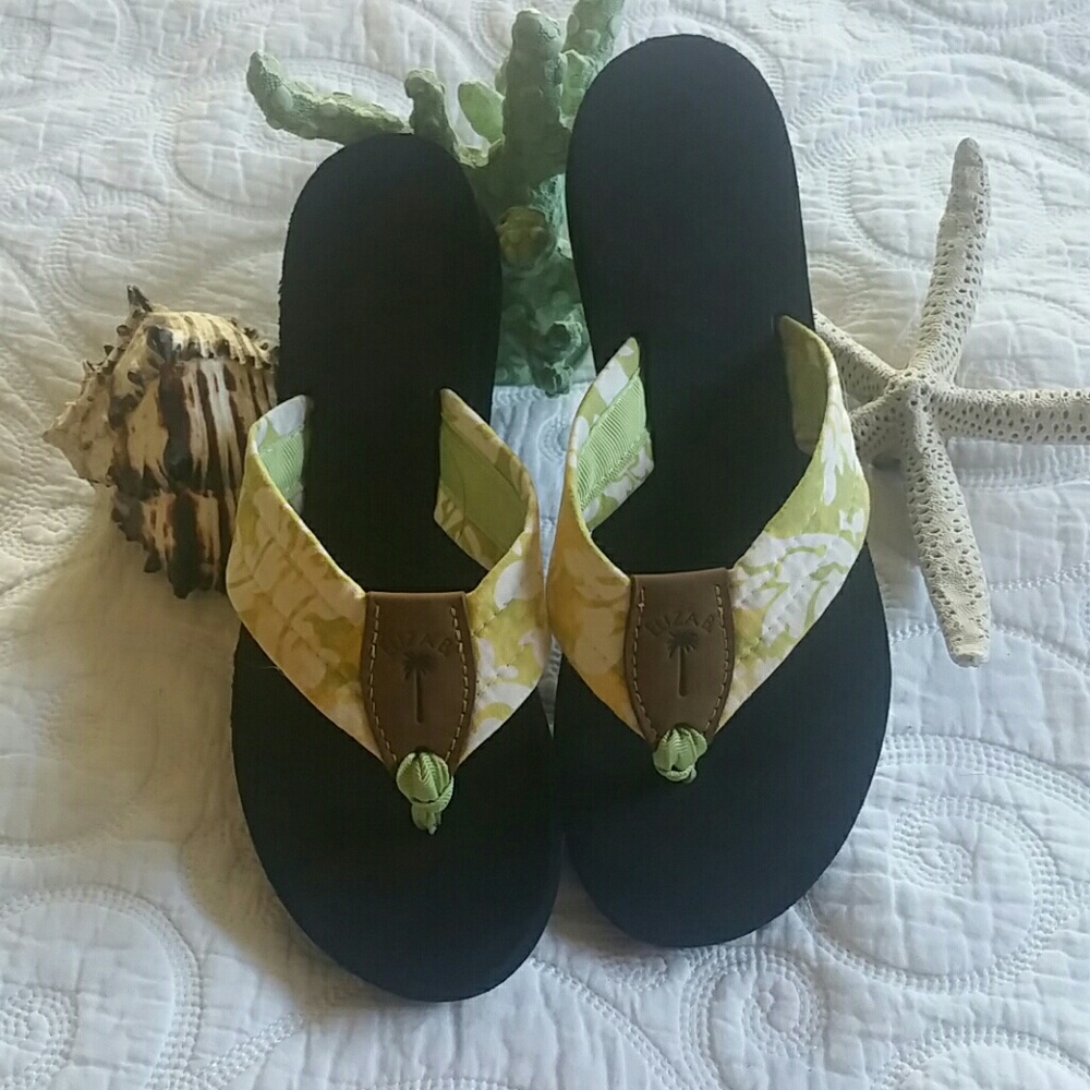 Eliza B flip flops Green/Yellow tropical print