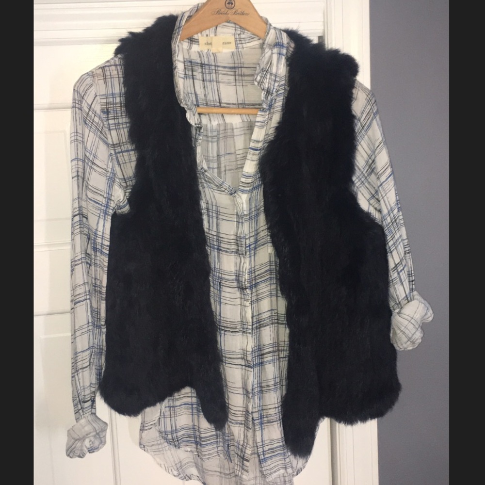 Cloth and stone shirt [FUR VEST NOT FOR SALE]